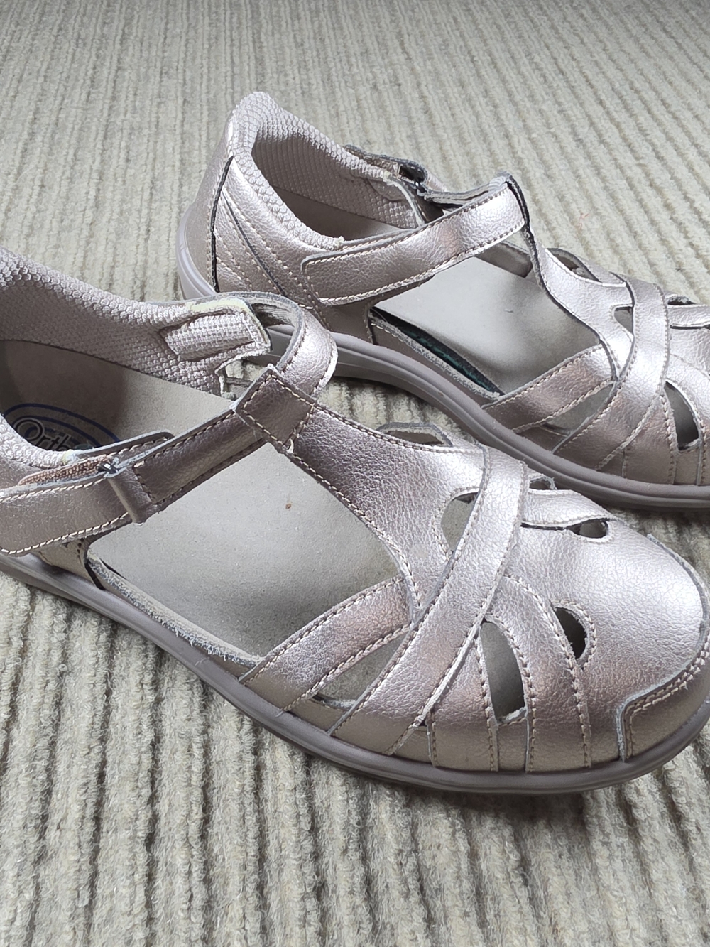 OrthoFeet Juno Comfort Sandals – Women’s 7.5 EXTRA WIDE– Pewter